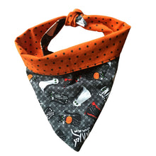 Load image into Gallery viewer, Reversible Spooky Cats & Polka Dots Pet Bandana